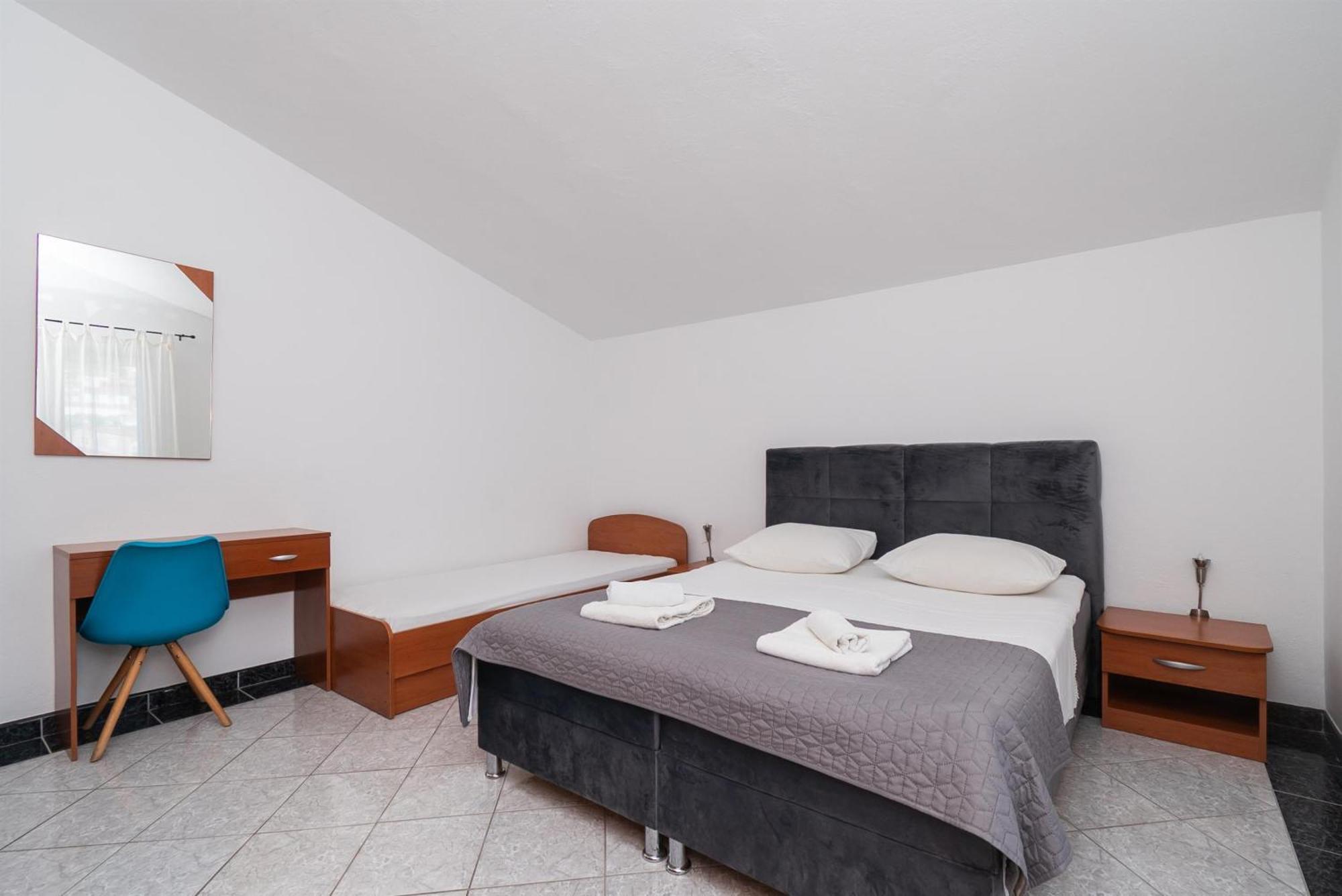 Apartments Polly Primošten المظهر الخارجي الصورة