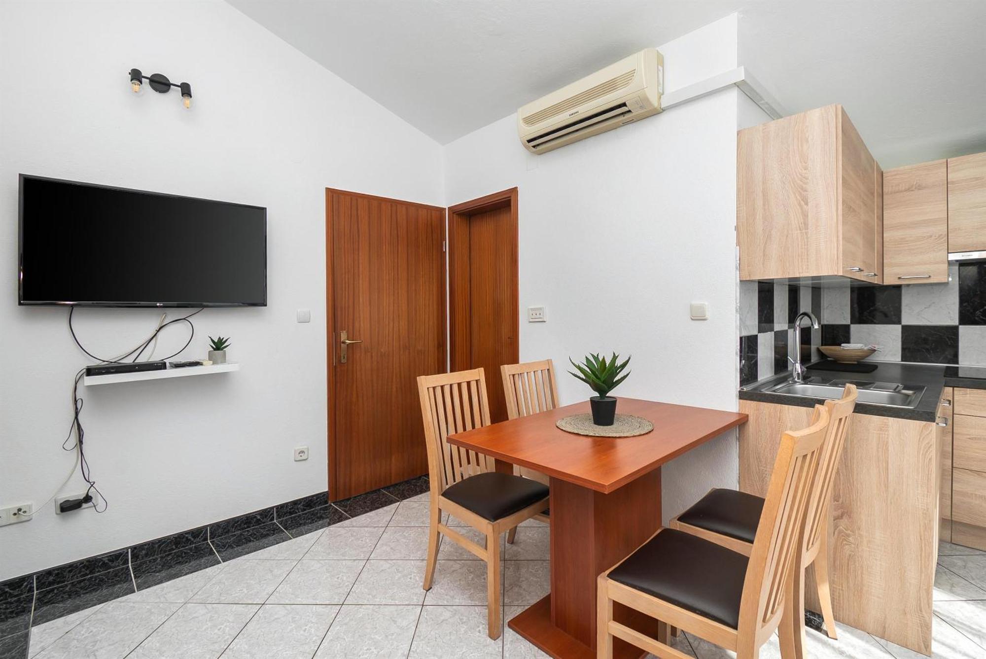 Apartments Polly Primošten المظهر الخارجي الصورة