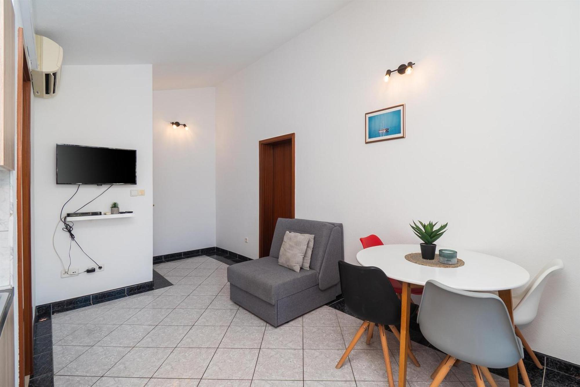 Apartments Polly Primošten المظهر الخارجي الصورة