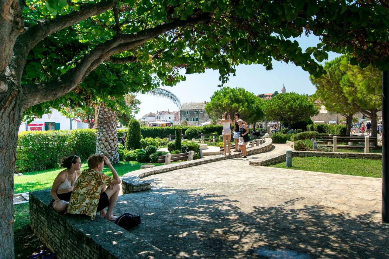 Apartments Polly Primošten المظهر الخارجي الصورة